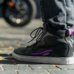 BOTA LS2 ZOE NEGRA MORADA MUJER - Imagen 2