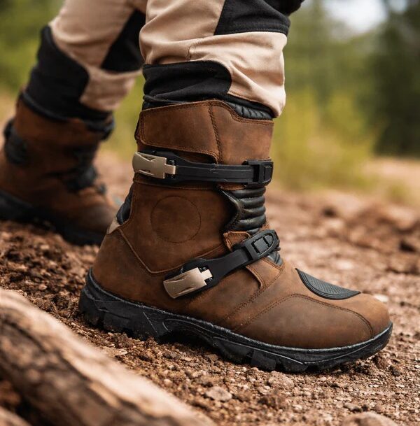 WhatsApp Image 2026-03-28 at 13.55.47 BOTA INTRO ADVENTURE 201 BROWN - Imagen 1